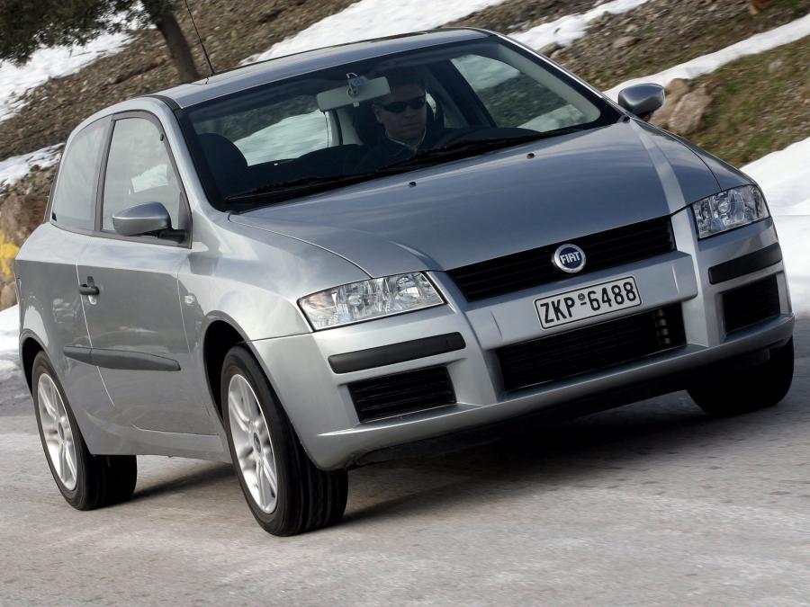  Fiat Stilo 3-Door 2001 года  (фото 3 из 16)